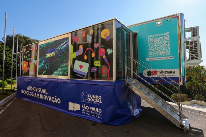 Carreta de capacitação oferece cursos gratuitos de beleza em Pindamonhangaba