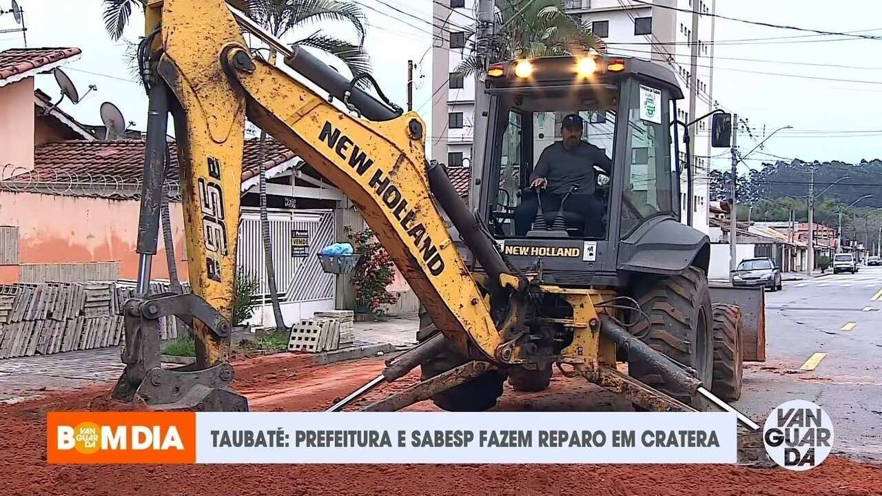 Prefeitura e Sabesp Realizam Reparo em Cratera