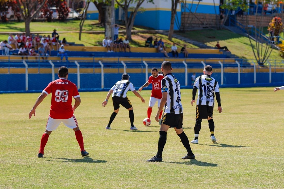 Engra e Roseira Master buscam vitória na disputa pelo topo do Sênior