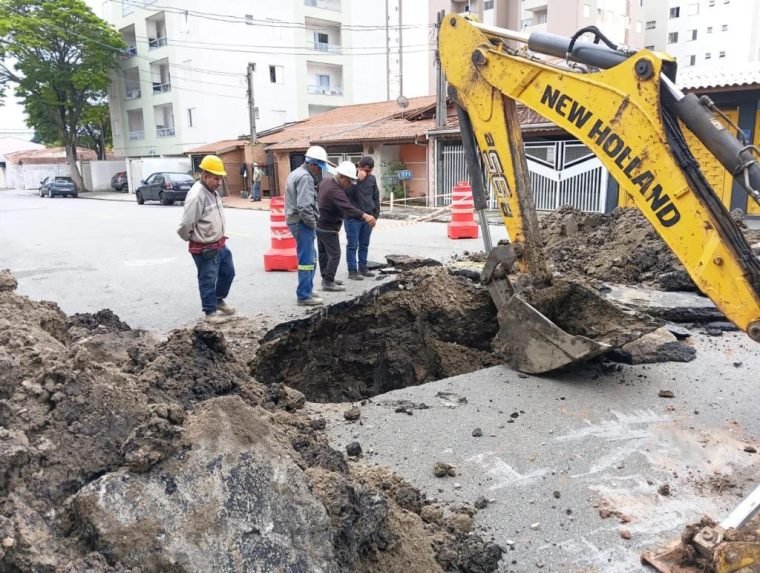 Prefeitura de Taubaté realiza manutenção em galerias de águas pluviais no Vale do Ribeira