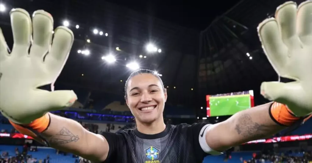 Lorena: única brasileira no Bola de Ouro, destaca-se na seleção feminina e nos Estados Unidos