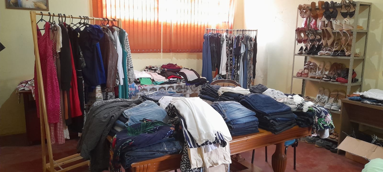 Paróquia Nossa Senhora Aparecida promove Bazar Beneficente Dia 9