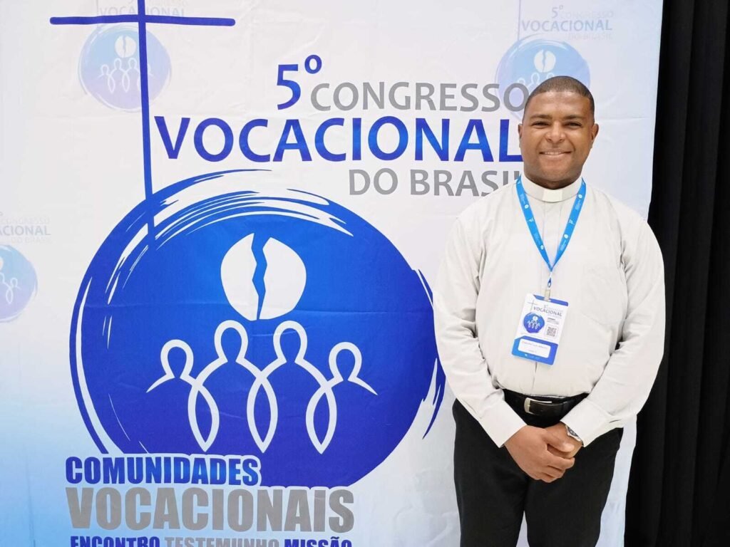 Diácono de Pindamonhangaba participa do 5º Congresso Vocacional em Aparecida