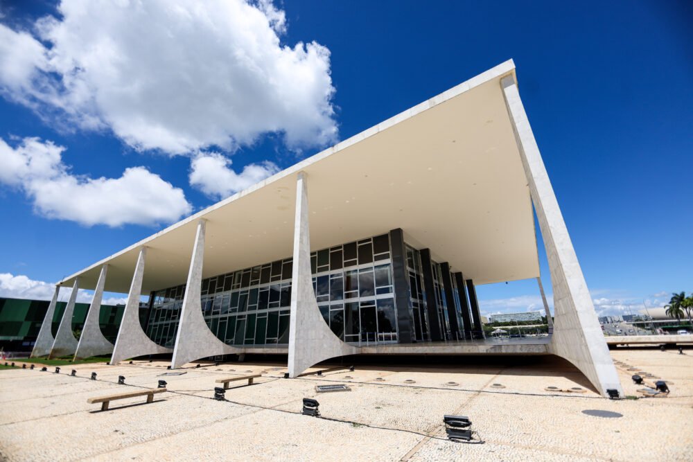 STF Rejeita Recurso de Taubaté em Caso sobre Servidores Temporários