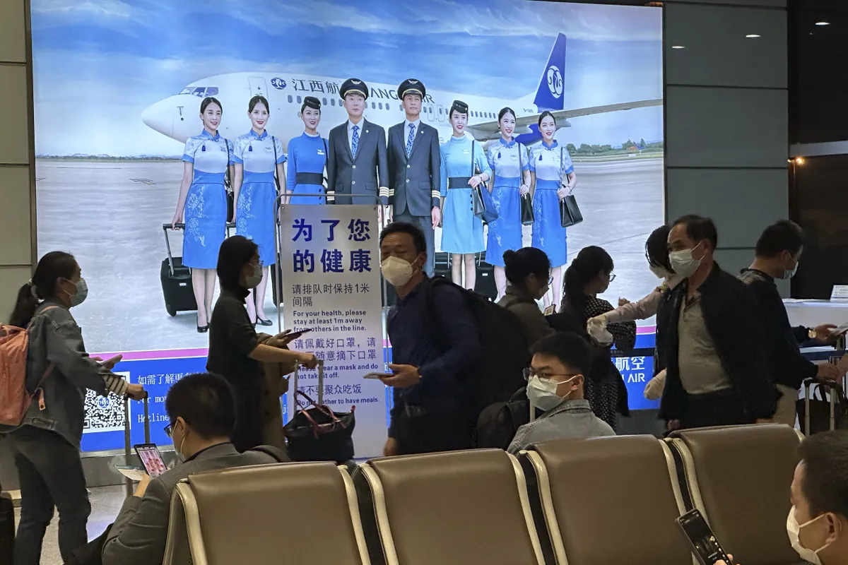 China implementa novas restrições a viagens internacionais