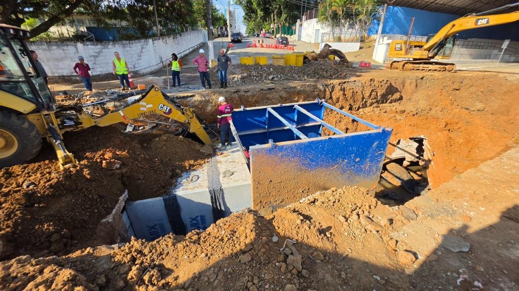 Taubaté finaliza primeira fase de novo sistema de drenagem na Avenida do Povo
