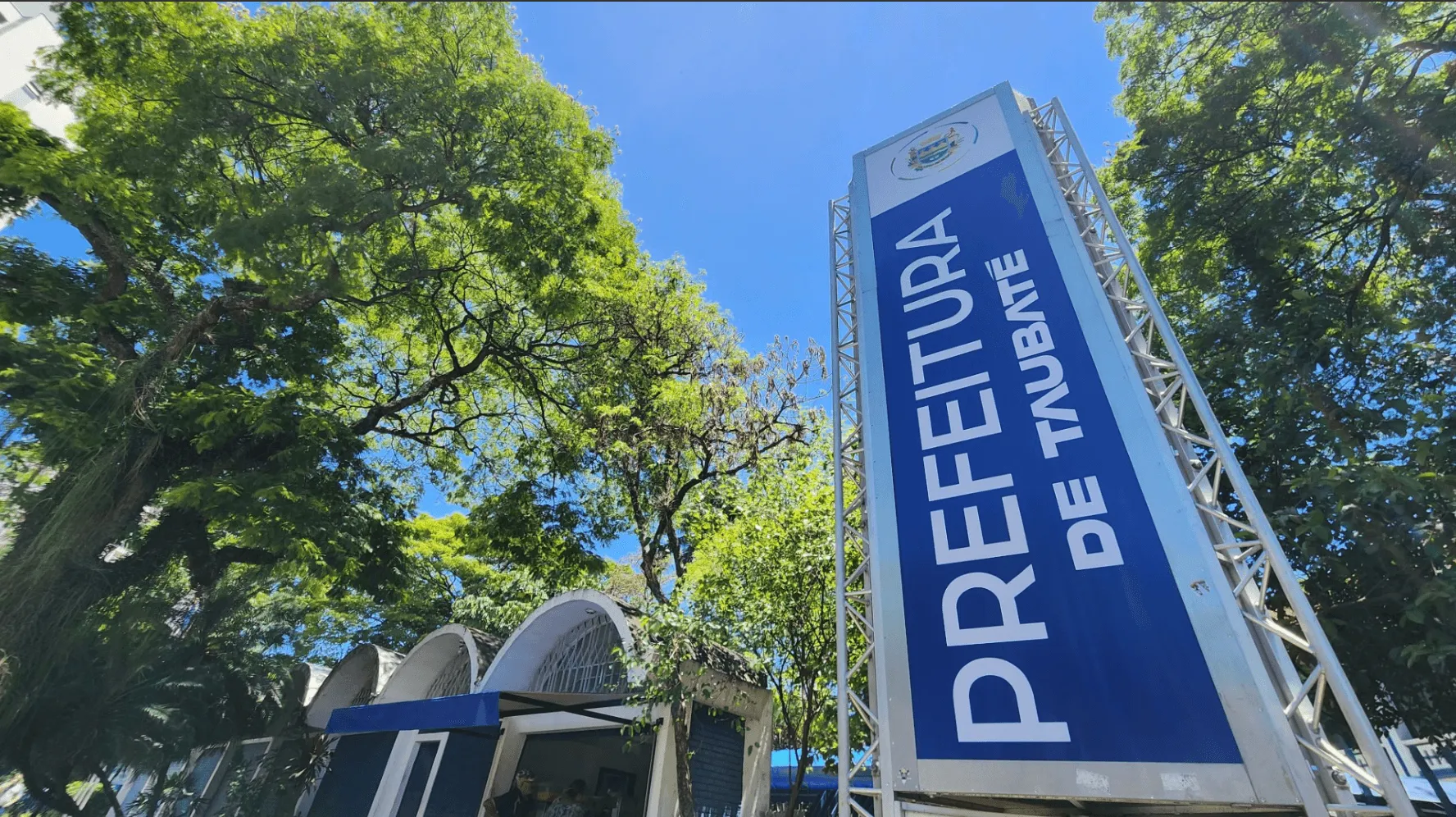 Taubaté Adota Medidas Urgentes para Controle de Gastos e Possível Revisão de Contratos