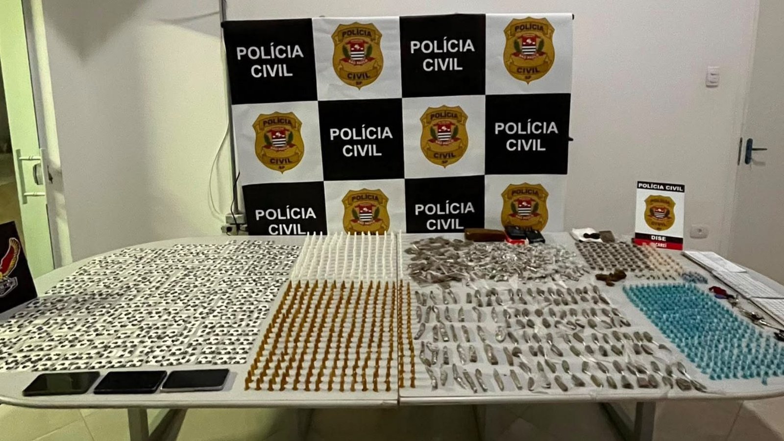 Polícia Flagra Homem com 3,8 kg de Drogas em Jacareí