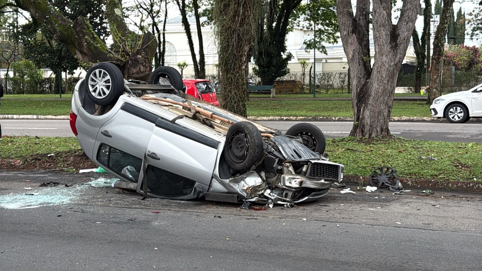Acidente de Trânsito Causa Ferimento na Avenida Cidade Jardim