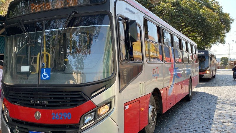 Dia de Nossa Senhora Aparecida: veja o que abre e fecha no feriado