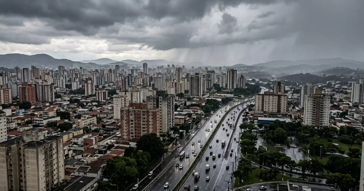 Previsão do Tempo em São José dos Campos: Quente Mas Com Risco de Pela Noite