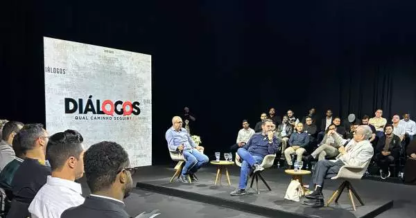 Alunos do ITESP participam de formação pastoral na TV Aparecida
