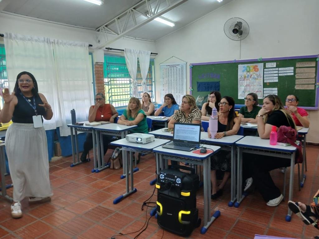 Prefeitura de Pindamonhangaba realiza formação para fortalecer educação inclusiva